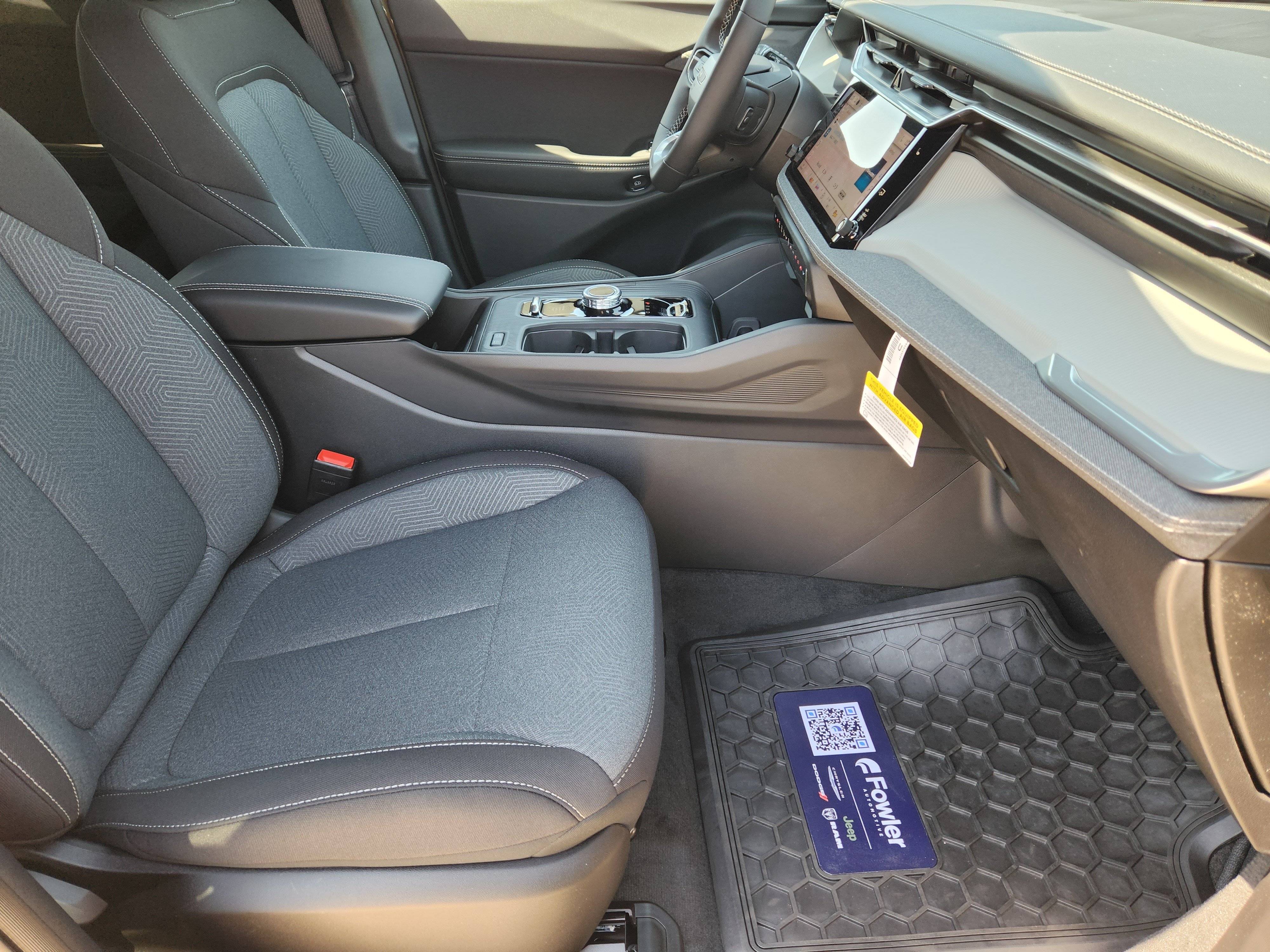 New 2026 Jeep Cherokee Laredo AWD/4WD image 12