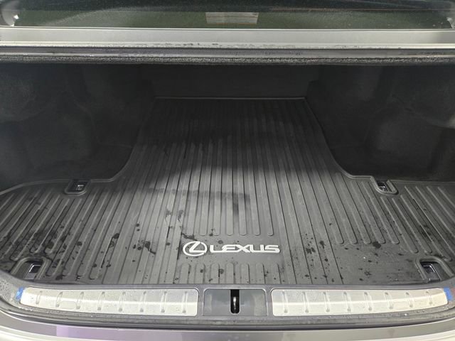 Used 2022 Lexus LS 500 AWD w/ Accessory Package (Z2) image 26