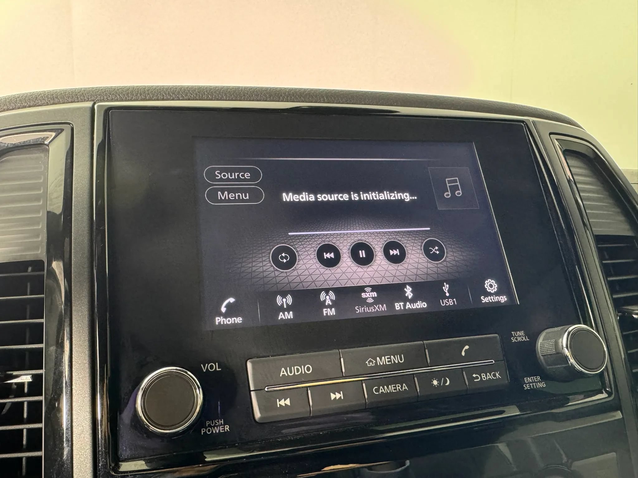 Used 2024 Nissan Titan SV w/ SV Convenience Package AWD/4WD image 20