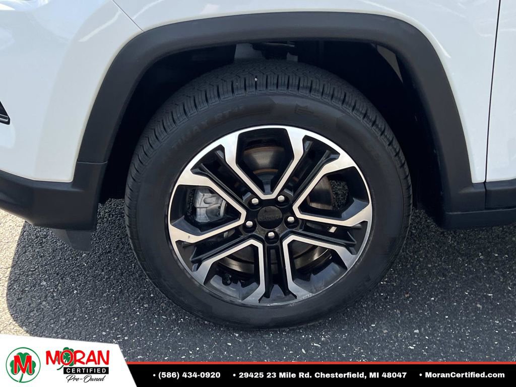 Used 2023 Jeep Compass Limited w/ Sun and Sound Group AWD/4WD image 9