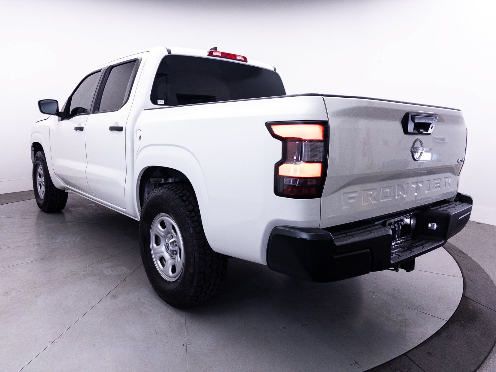 Used 2023 Nissan Frontier S AWD/4WD image 15