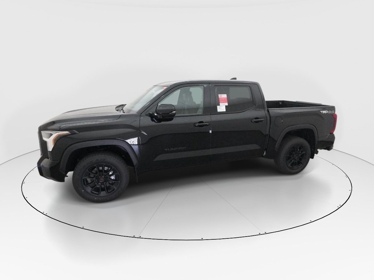 Used 2026 Toyota Tundra SR5 AWD/4WD image 4