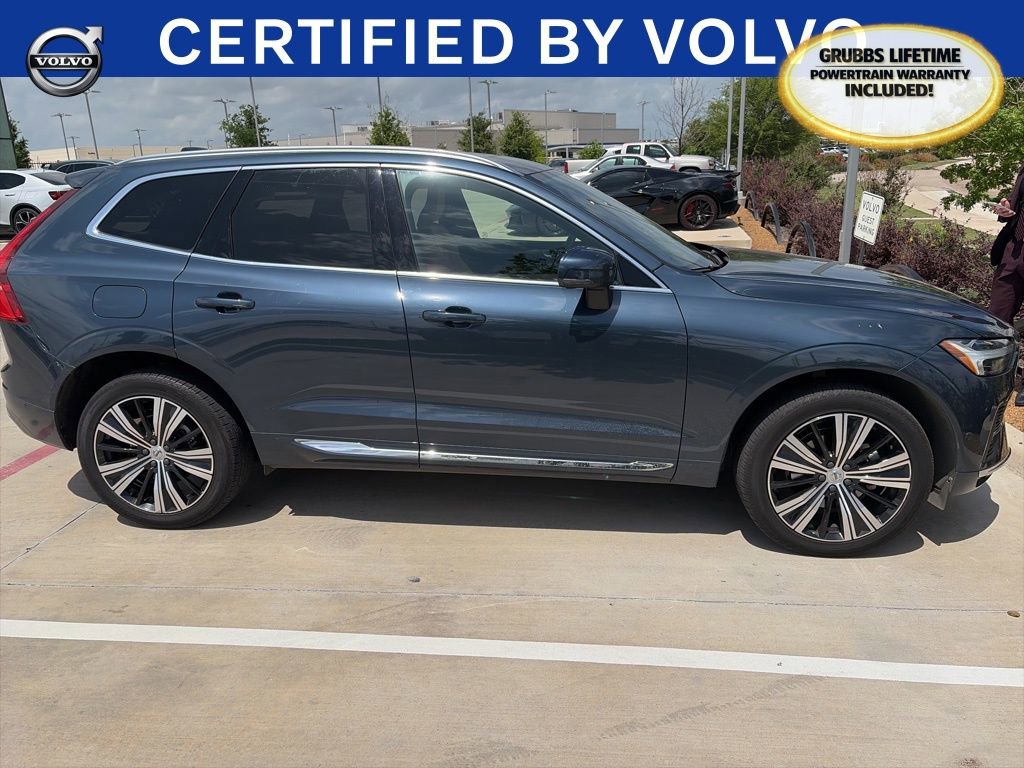 Used 2023 Volvo XC60 B5 Ultimate w/ Climate Package image 4
