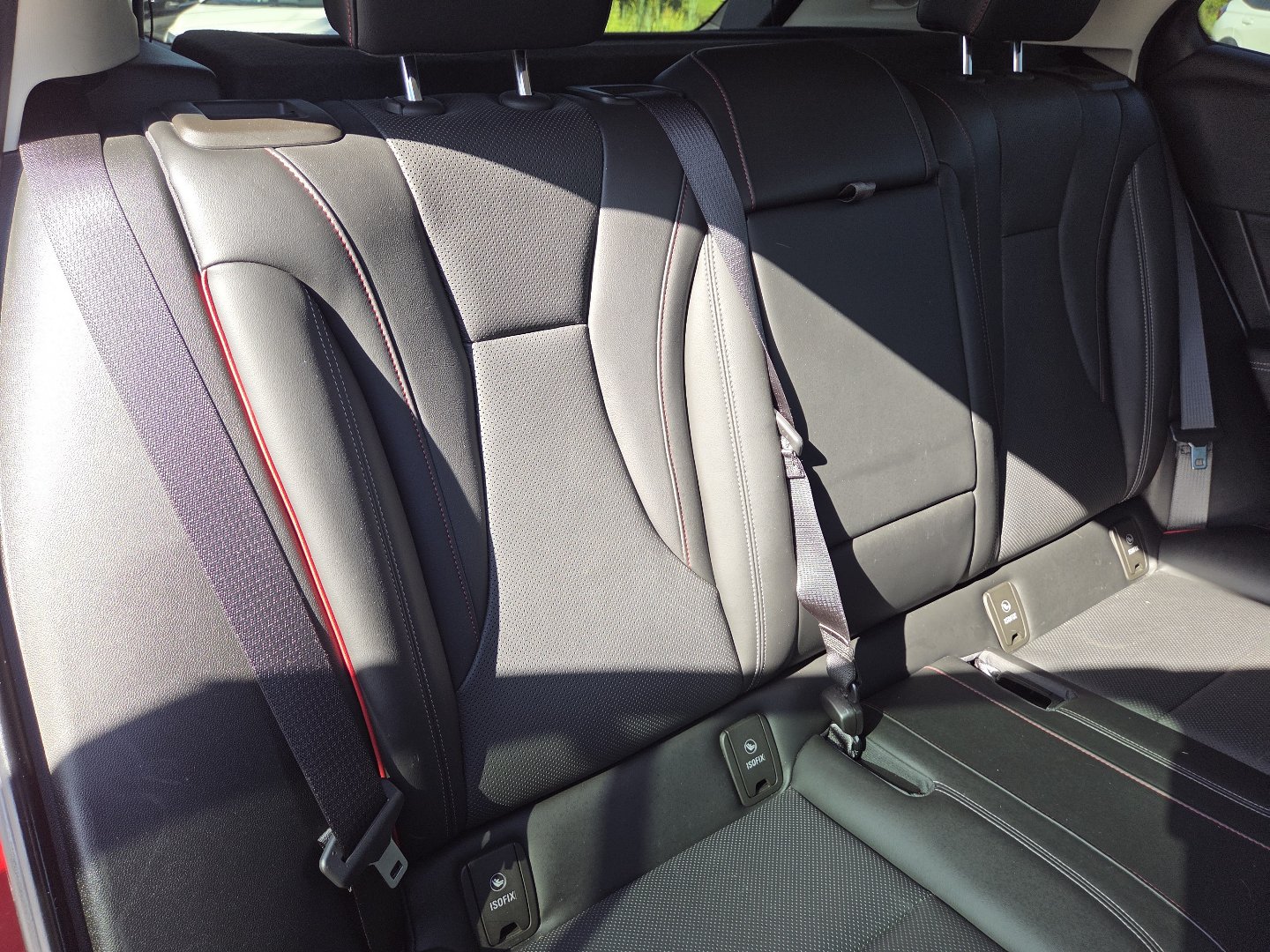 Used 2022 Buick Envision Essence w/ Technology Package II FWD image 23