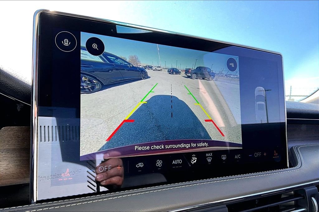 Used 2023 Lincoln Corsair Reserve image 31