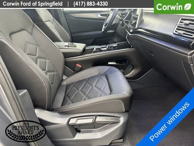 Used 2025 Volkswagen Atlas Cross Sport SE AWD/4WD image 9