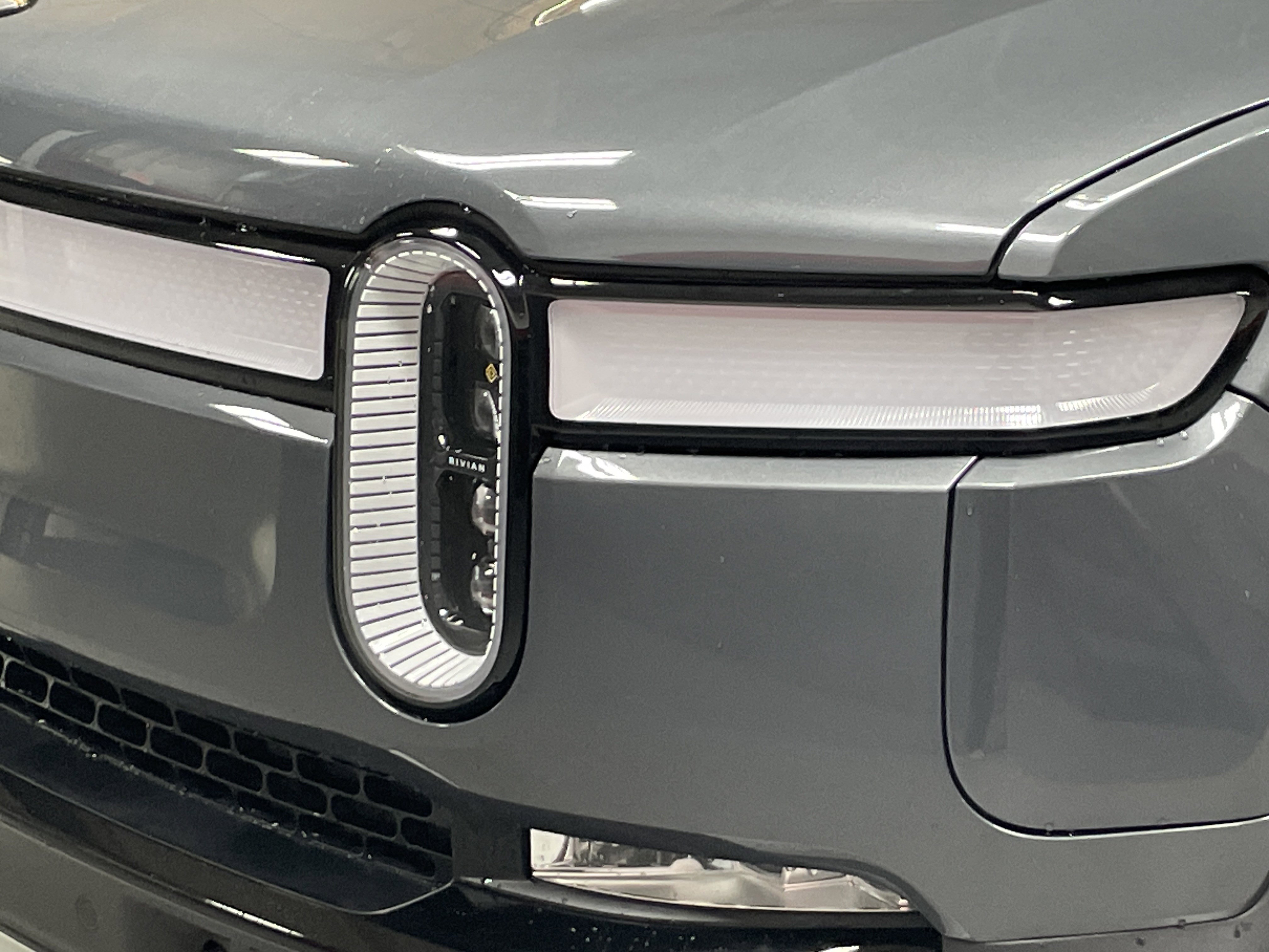 Used 2024 Rivian R1S Adventure image 6