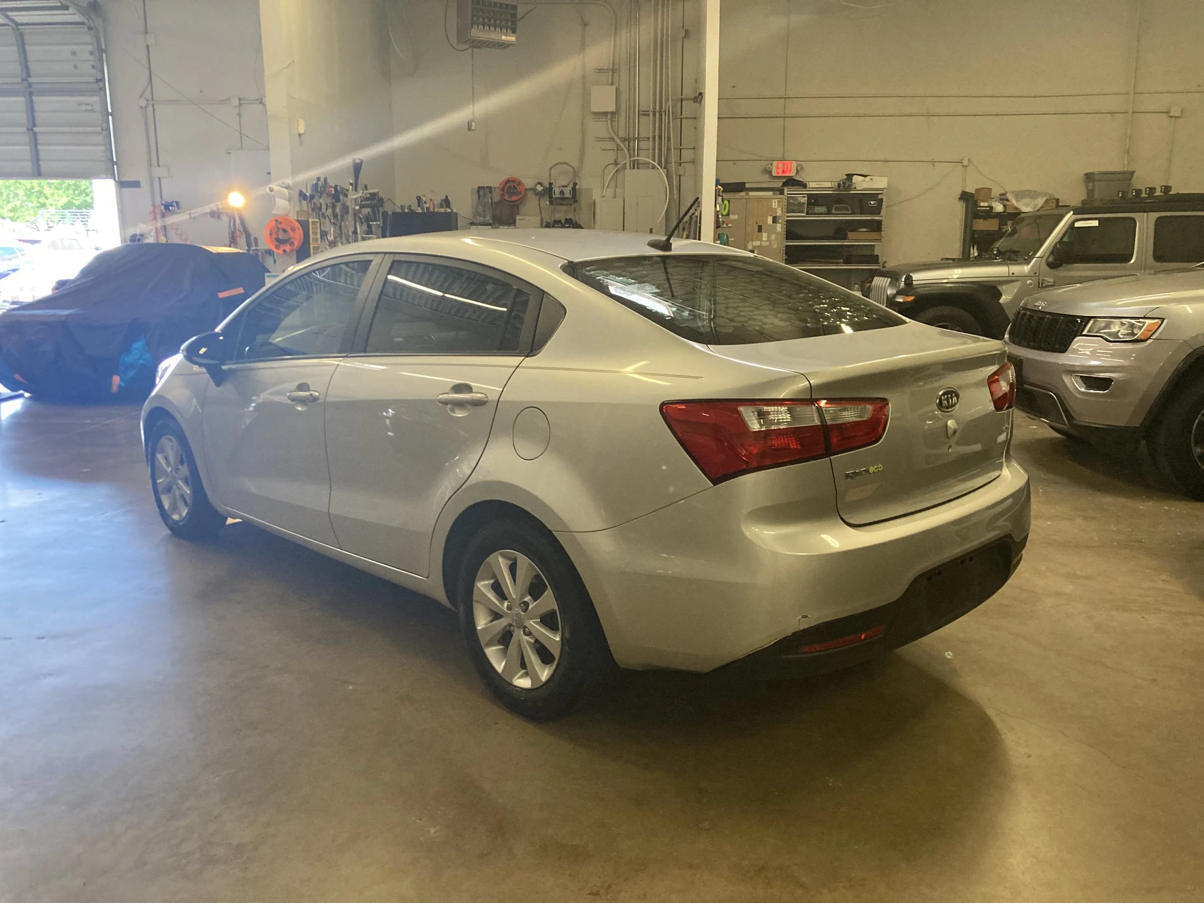 Used 2013 Kia Rio EX w/ Convenience Pkg FWD image 6