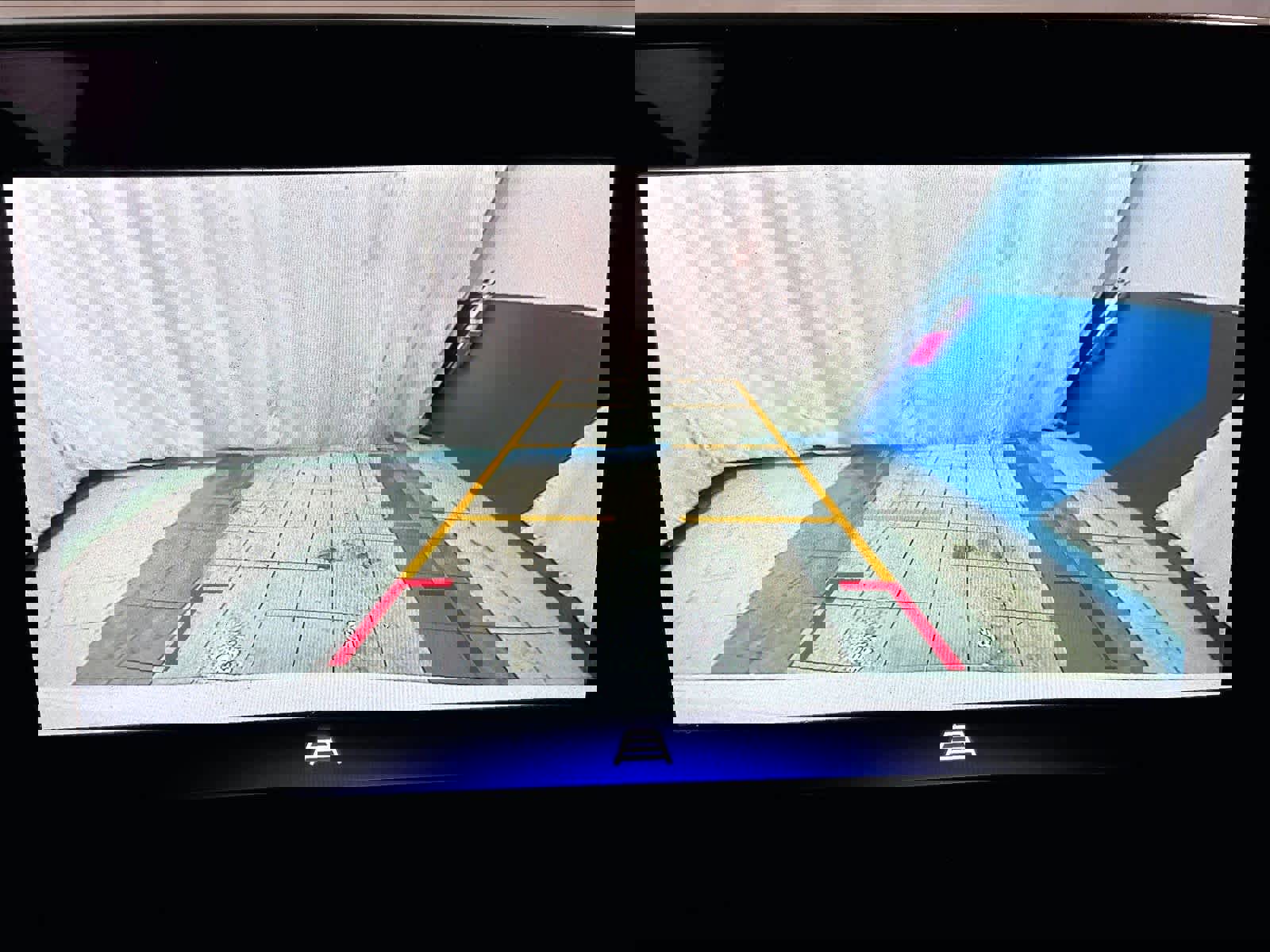 Used 2025 Chevrolet Trax LT w/ LT Convenience Package image 20