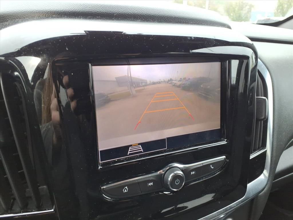 Used 2023 Chevrolet Traverse LT w/ LPO, Floor Liner Package image 15