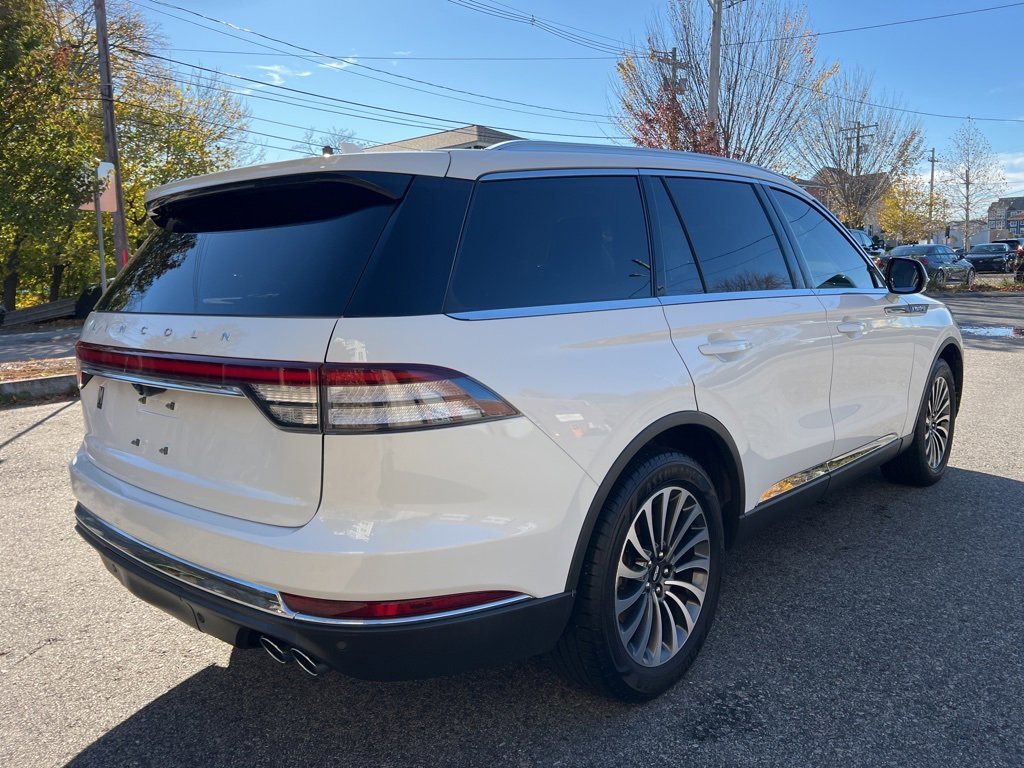 Used 2022 Lincoln Aviator AWD w/ Premium Package image 5