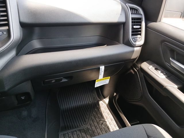 New 2026 RAM 1500 Classic Warlock AWD/4WD image 33