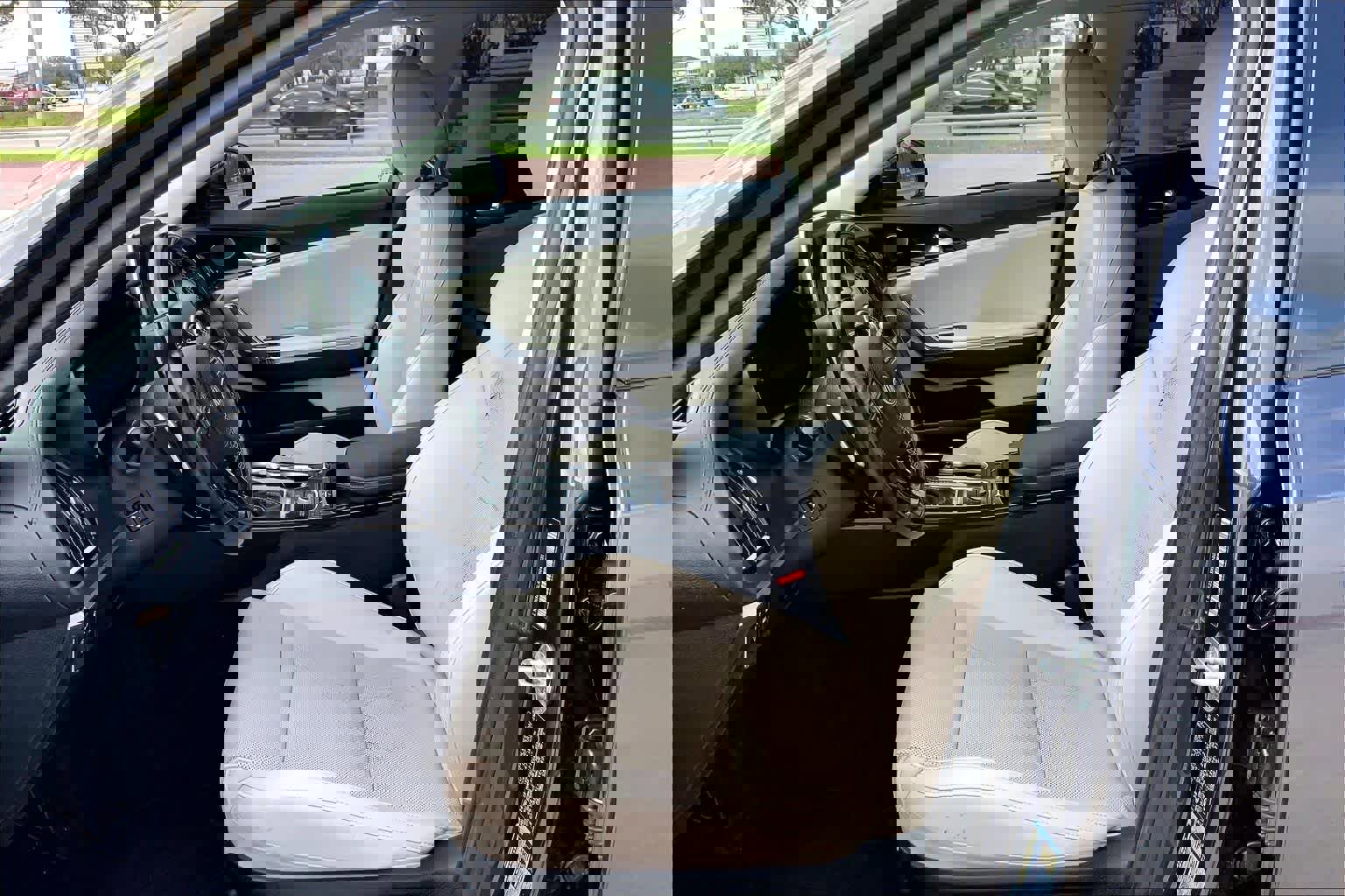 Used 2019 Kia Stinger Premium image 8