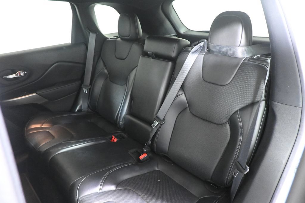 Used 2020 Jeep Cherokee High Altitude AWD/4WD image 4