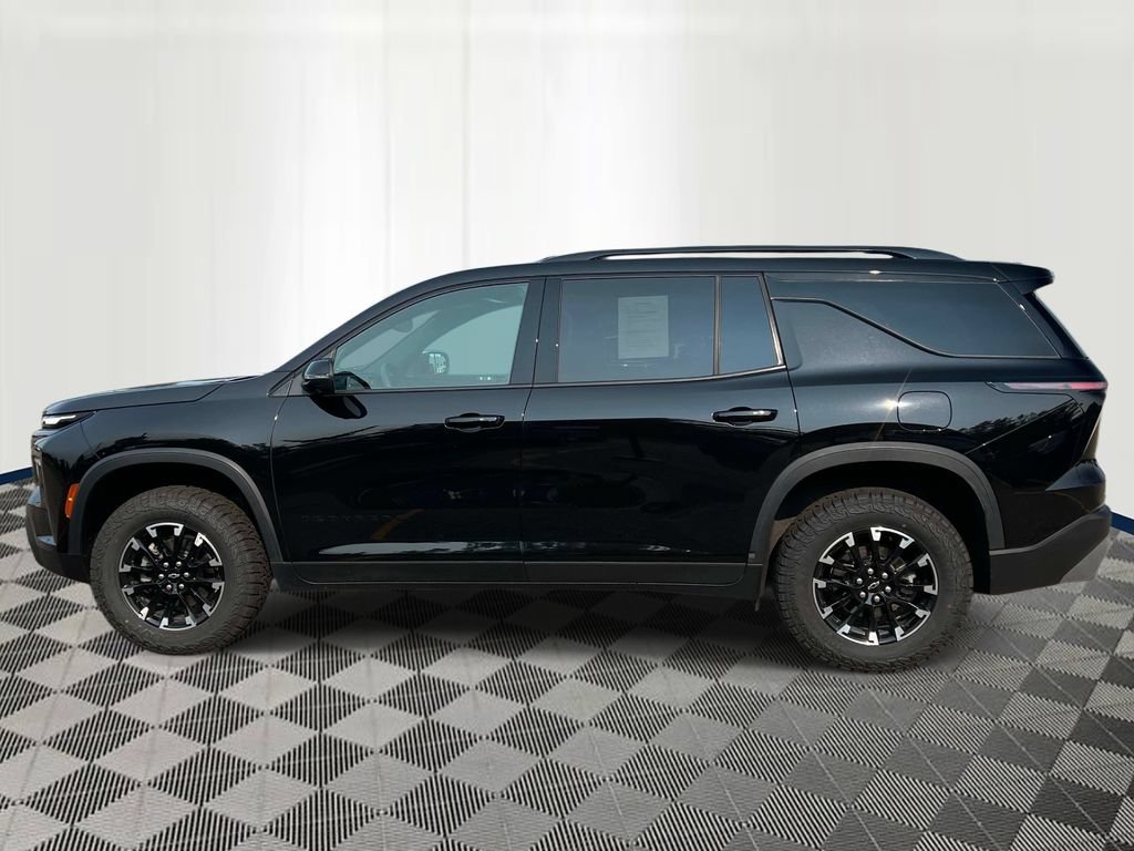 Used 2024 Chevrolet Traverse Z71 w/ LPO, Floor Liner Package AWD/4WD image 2
