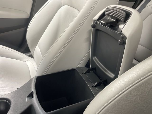 Used 2022 Hyundai Kona Limited AWD/4WD image 21