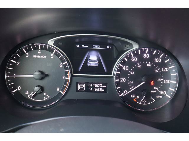 Used 2013 Nissan Pathfinder SV AWD/4WD image 18