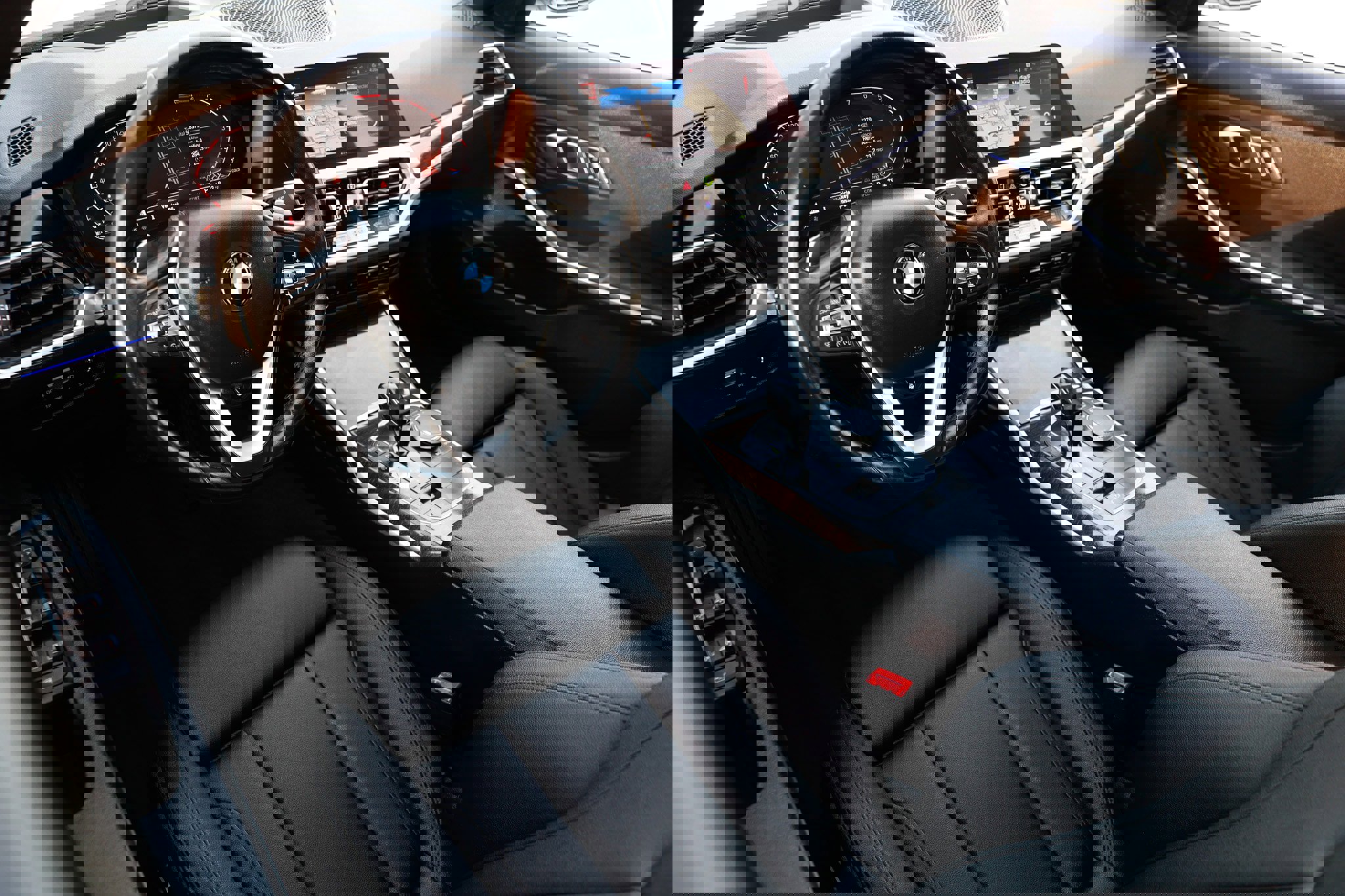 Used 2021 BMW 330i Sedan w/ Premium Package image 6