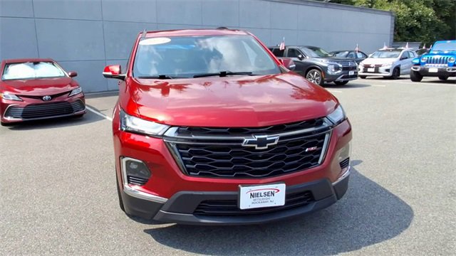 Used 2023 Chevrolet Traverse RS image 3