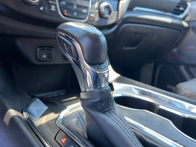 Used 2021 Chevrolet Traverse Premier w/ Redline Edition AWD/4WD image 23