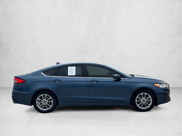Used 2019 Ford Fusion SE image 4