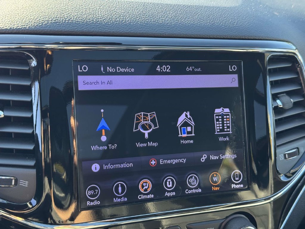 Used 2019 Jeep Grand Cherokee Limited w/ Luxury Group II AWD/4WD image 26