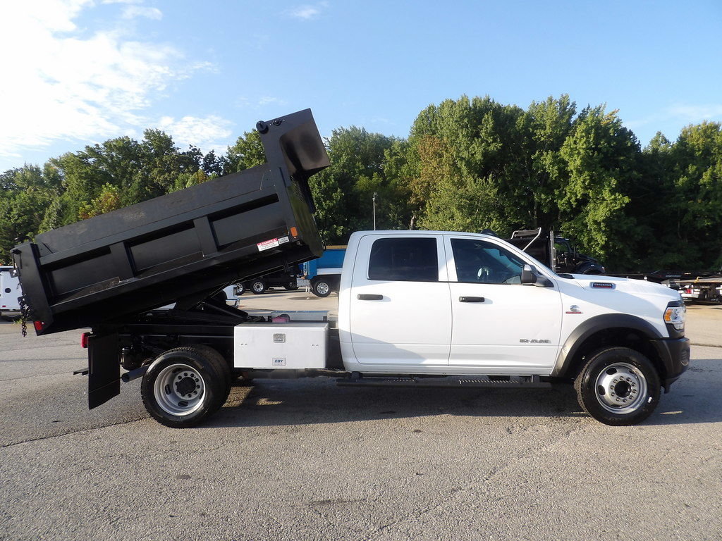 Used 2022 RAM 5500 Tradesman AWD/4WD image 9