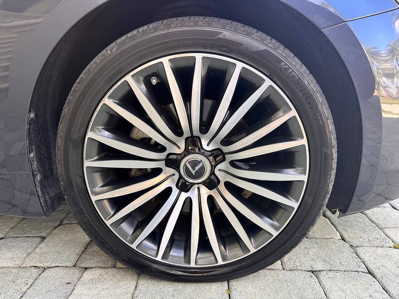 Used 2014 Kia Cadenza Premium w/ Technology Package FWD image 39