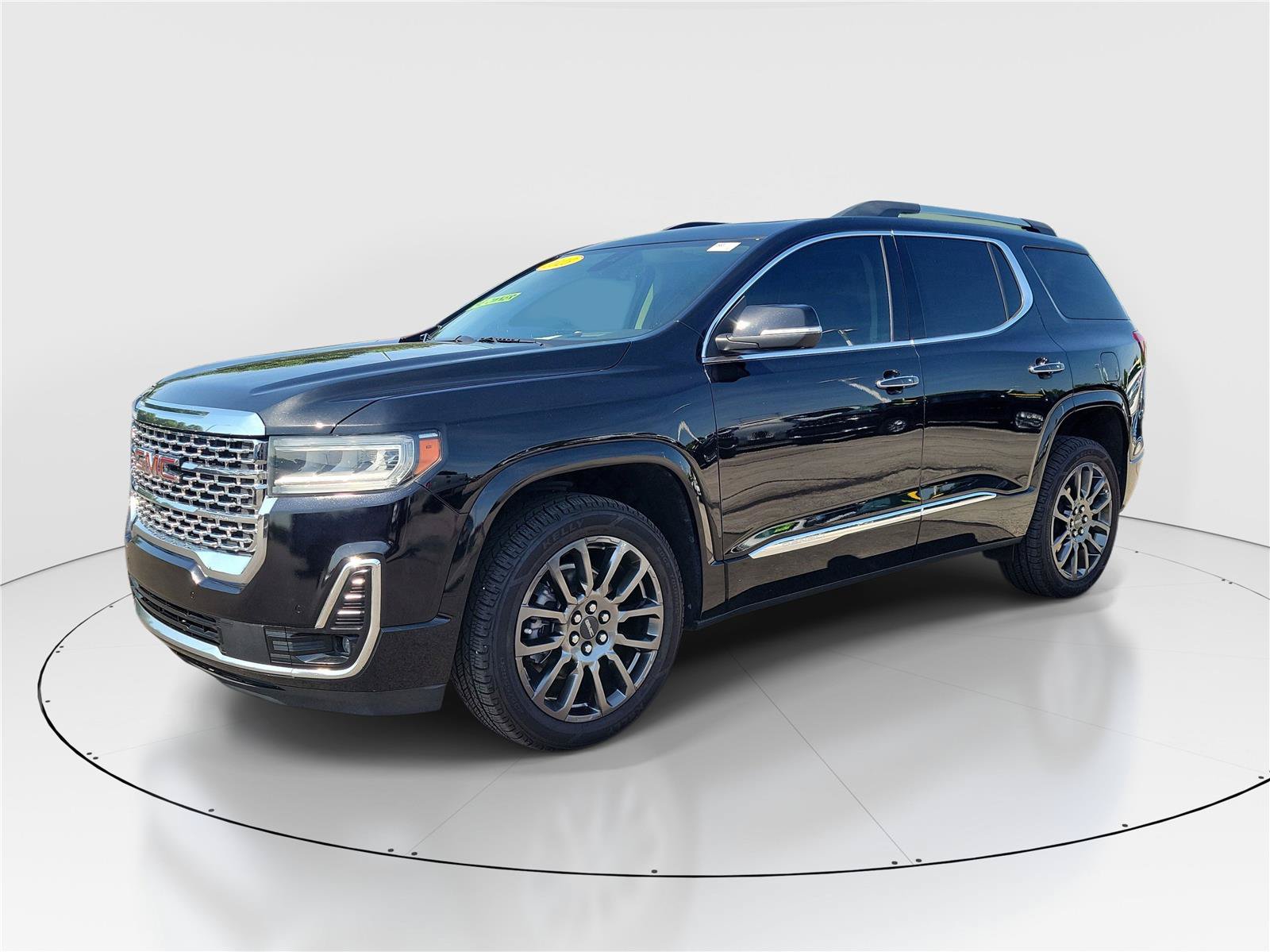 Used 2023 GMC Acadia Denali w/ Black Diamond Edition FWD image 2
