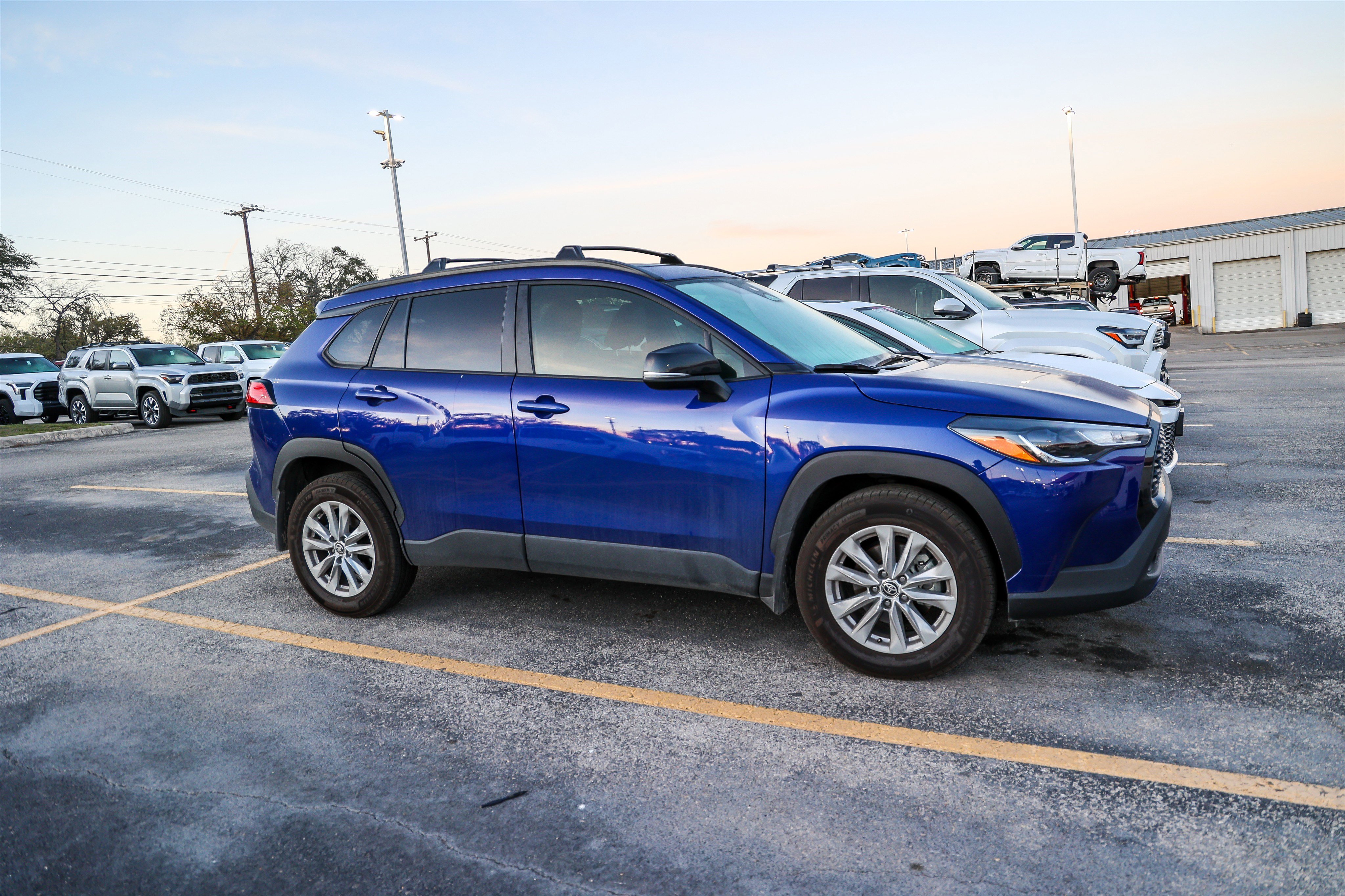 Certified 2025 Toyota Corolla Cross LE w/ Moonroof Package image 7