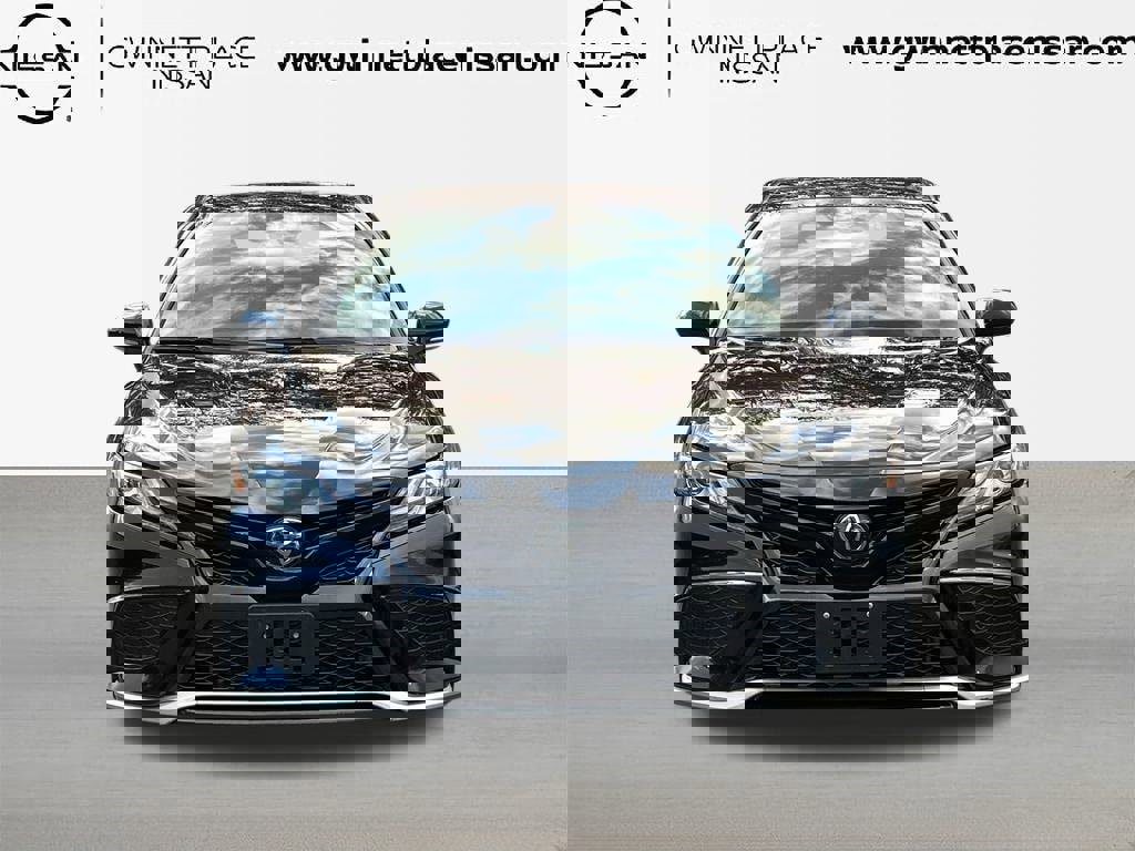 Used 2023 Toyota Camry XSE image 2