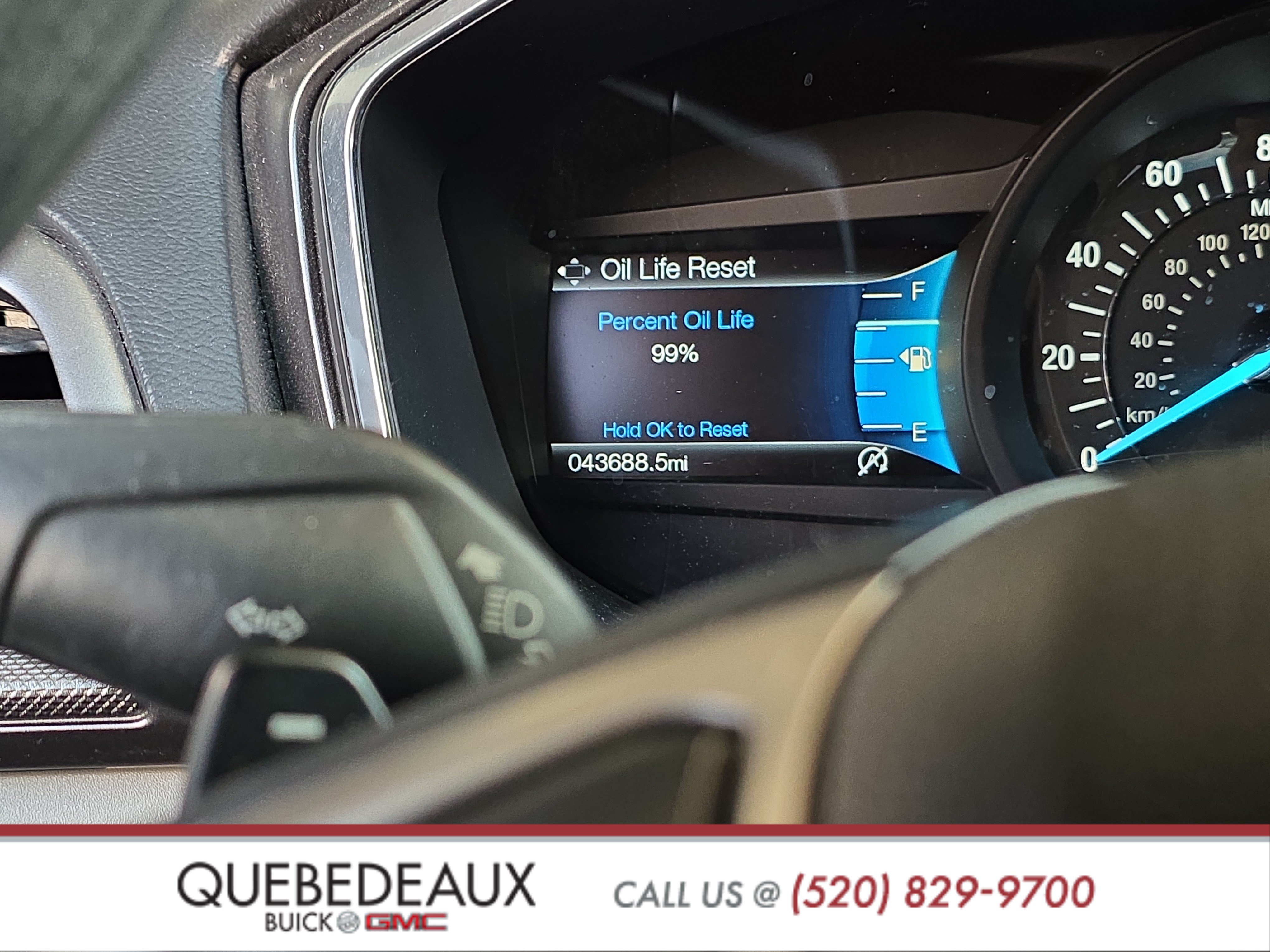 Used 2017 Ford Fusion SE w/ Fusion SE Technology Package FWD image 14