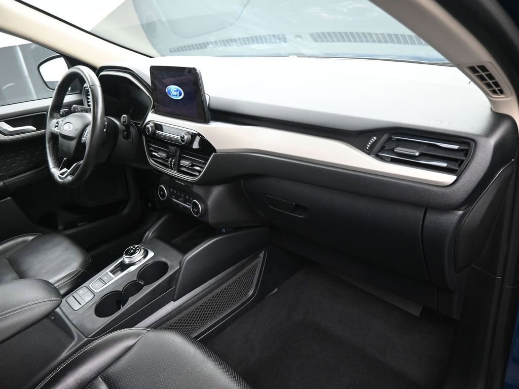 Certified 2020 Ford Escape SEL image 23
