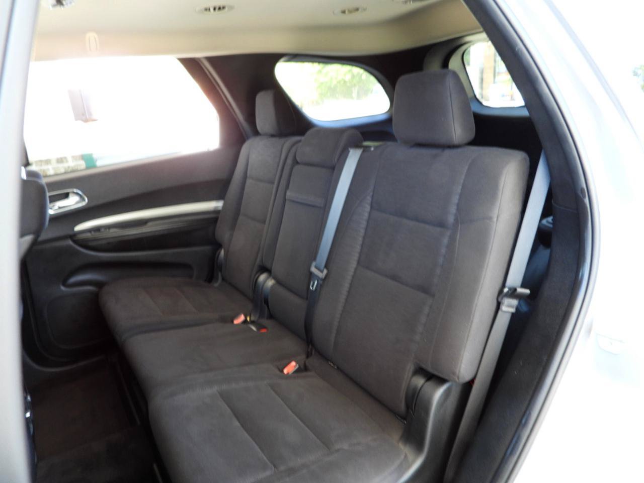 Used 2018 Dodge Durango SXT w/ 3rd Row Seating Group RWD image 42