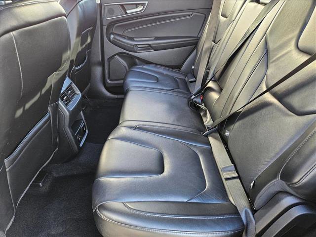 Used 2022 Ford Edge Titanium image 17