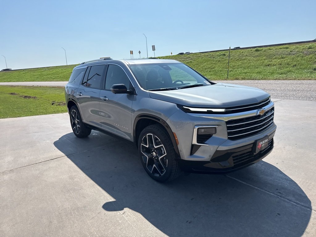 New 2026 Chevrolet Traverse High Country image 4