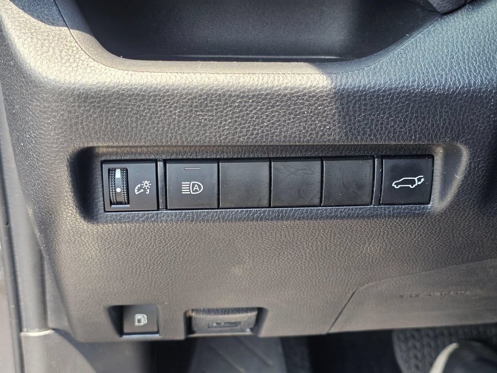 Certified 2022 Toyota RAV4 XSE AWD/4WD image 32