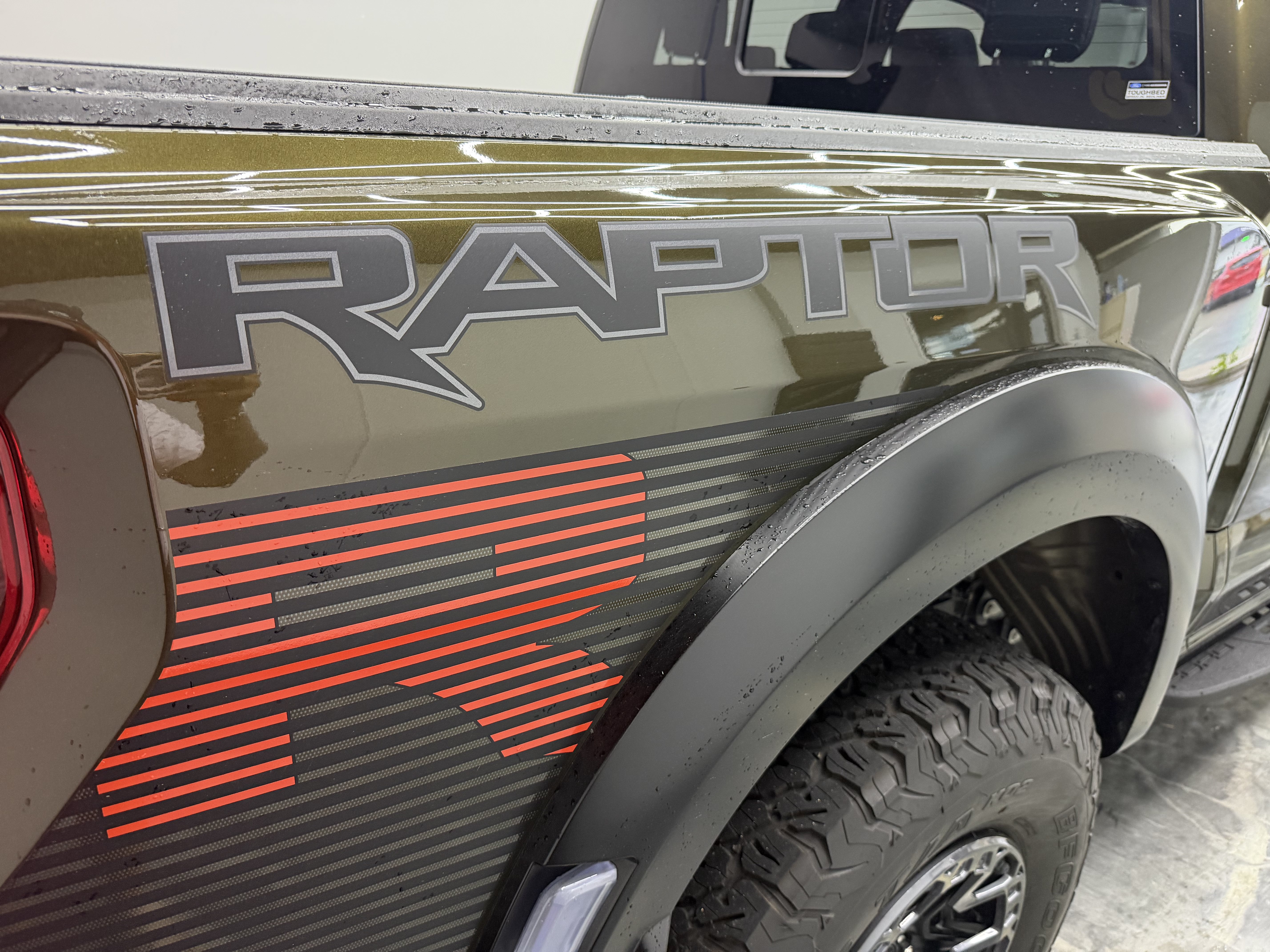 Used 2025 Ford F150 Raptor w/ Equipment Group 803A Raptor R AWD/4WD image 34
