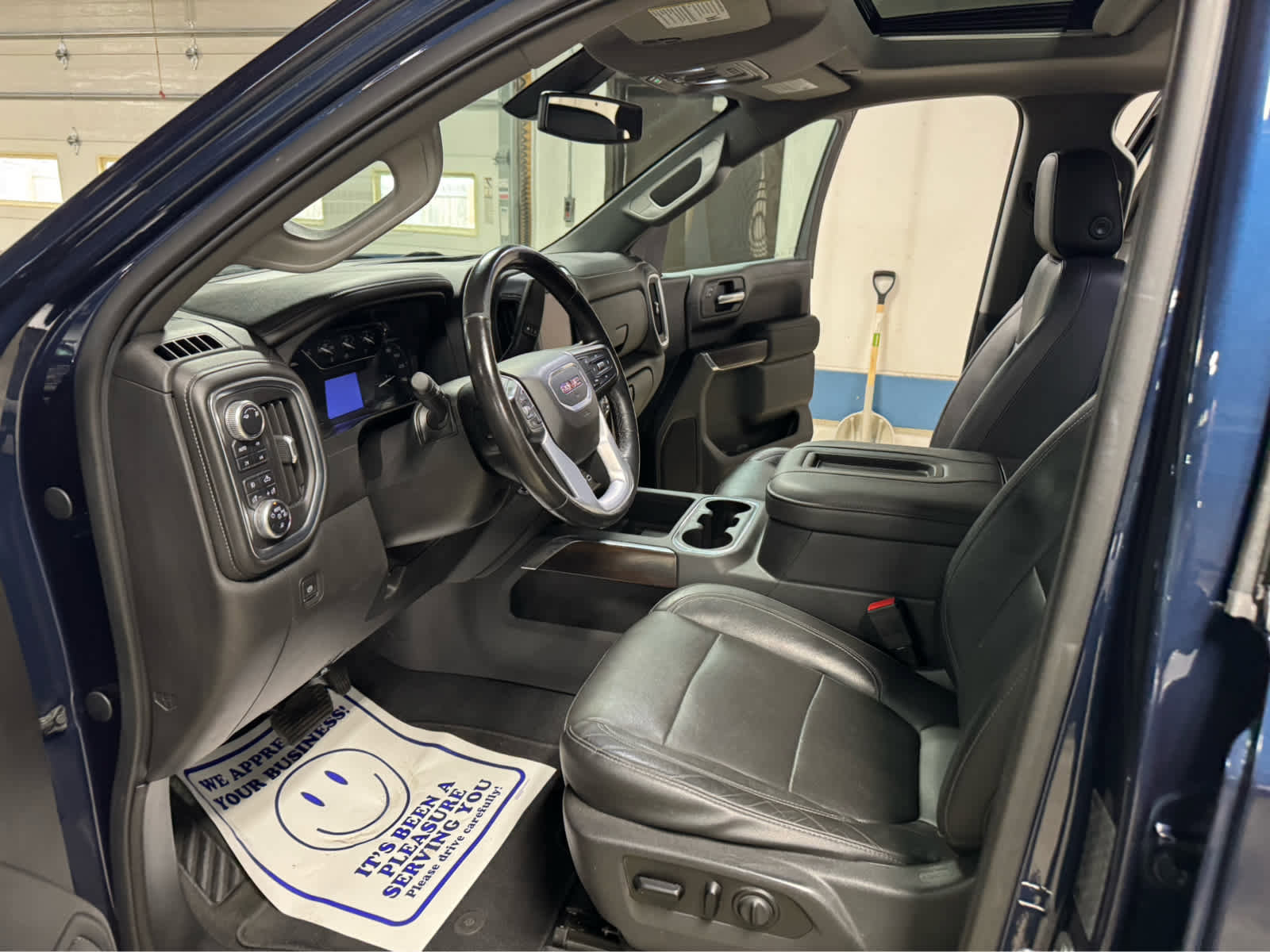Used 2019 GMC Sierra 1500 SLT w/ SLT Premium Package image 14