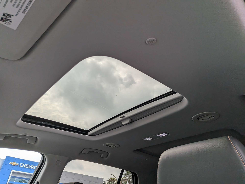Certified 2021 Chevrolet Traverse Premier FWD image 48