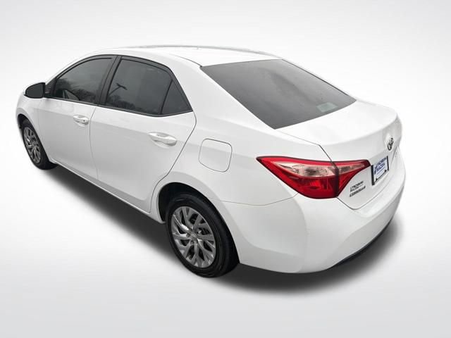 Used 2019 Toyota Corolla LE image 3