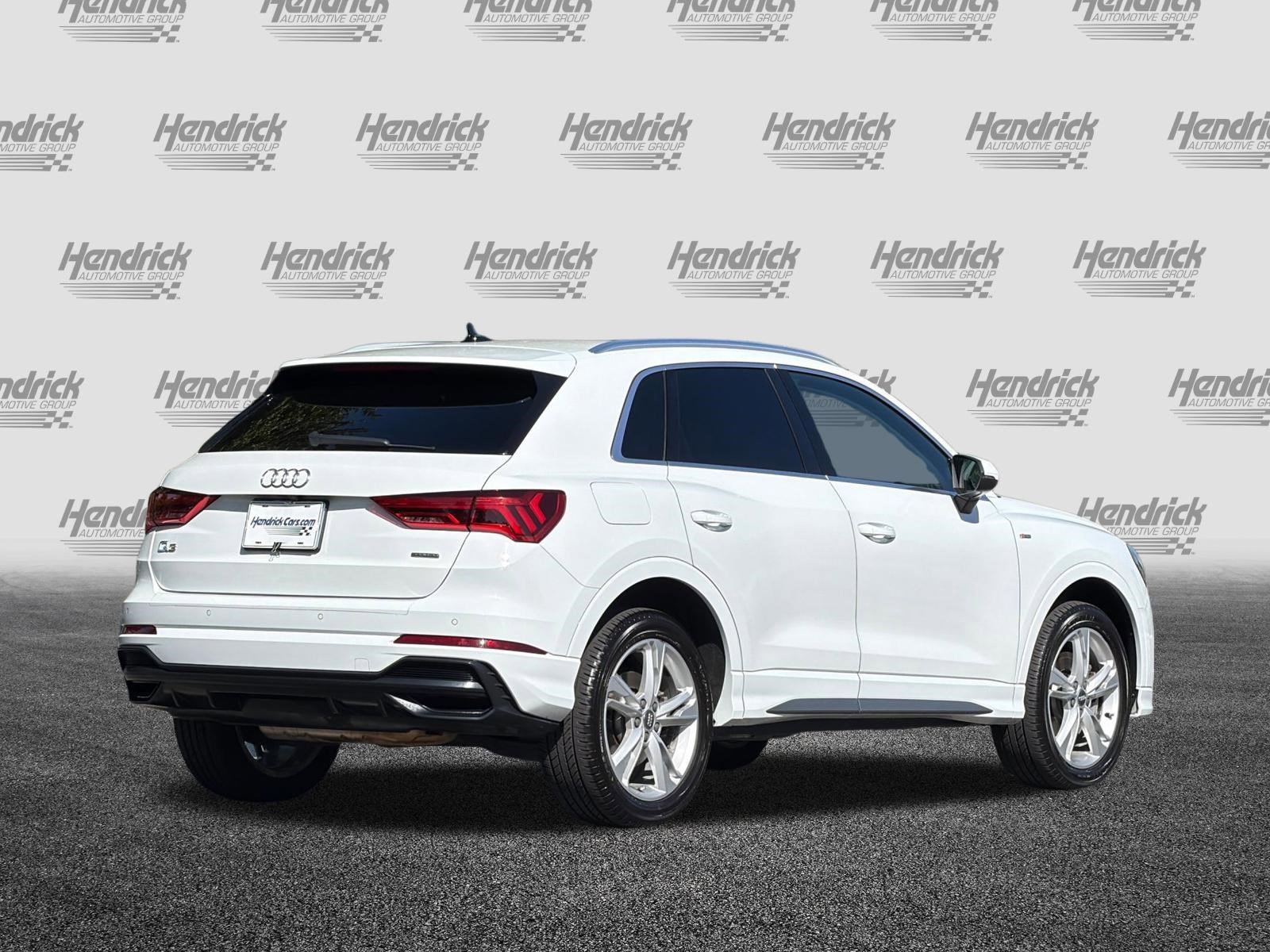 Used 2020 Audi Q3 2.0T Premium Plus w/ Premium Plus Package AWD/4WD image 5