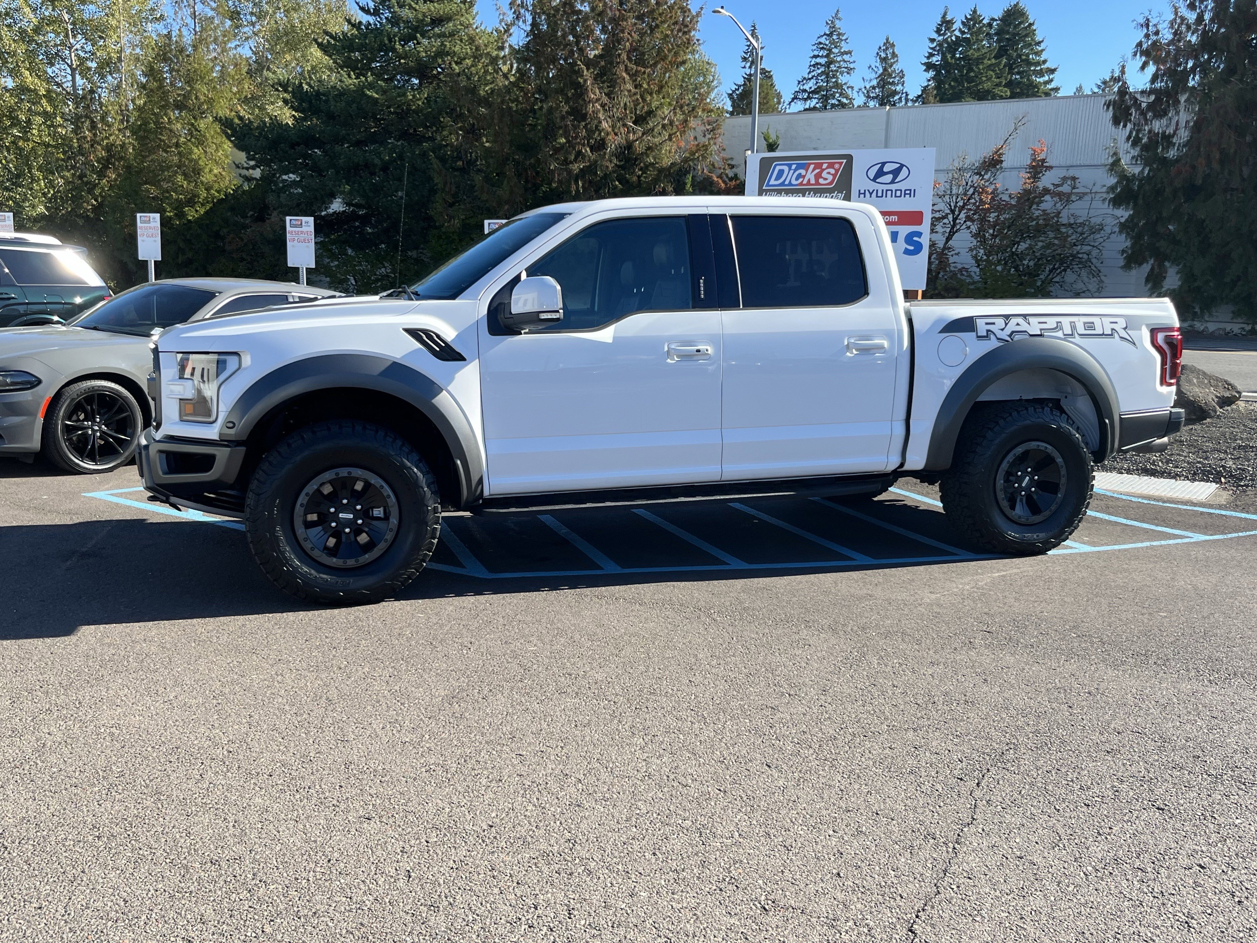 Used 2018 Ford F150 Raptor w/ Equipment Group 802A Luxury image 2