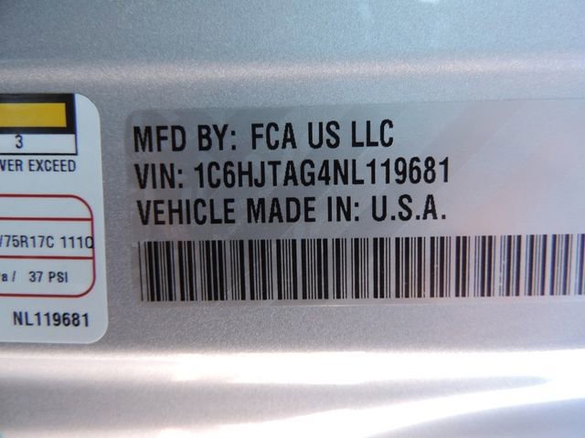 Used 2022 Jeep Gladiator Sport image 18