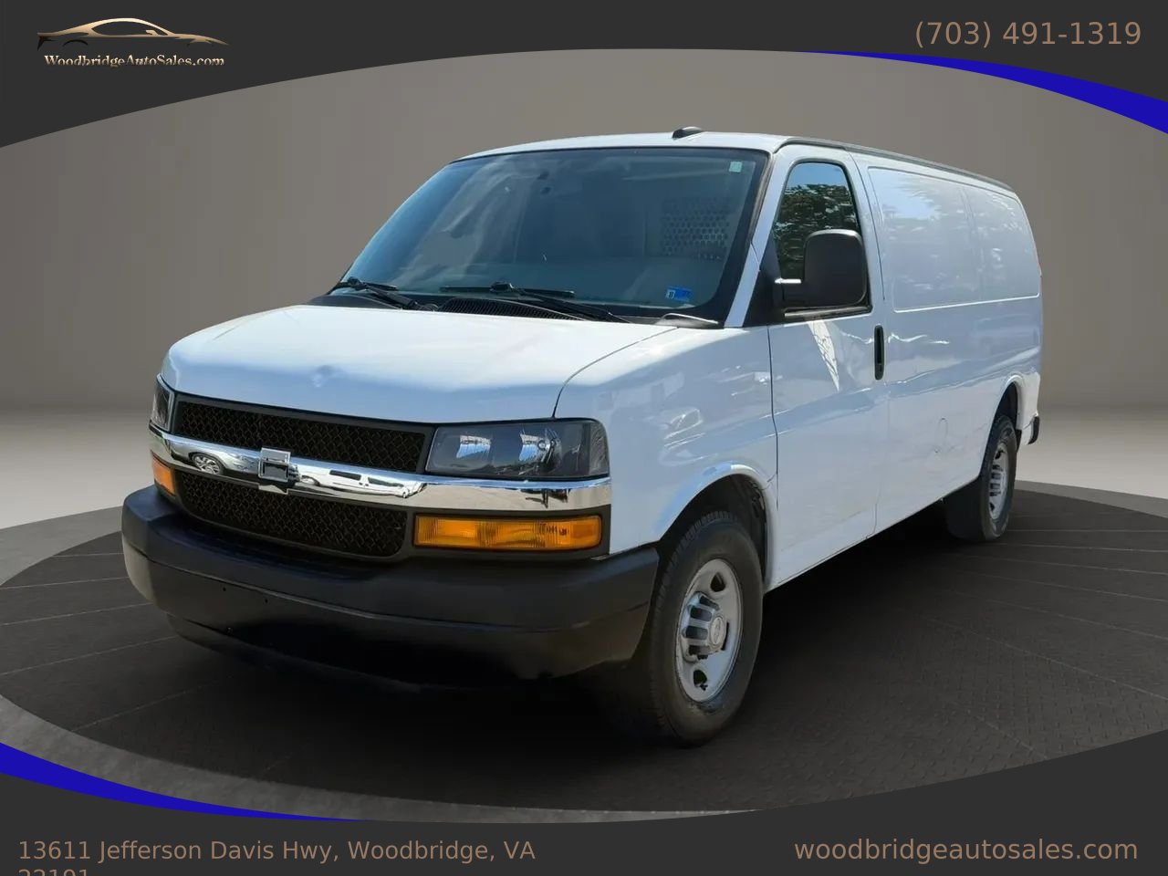 Used 2019 Chevrolet Express 2500 w/ Communications Package RWD image 7