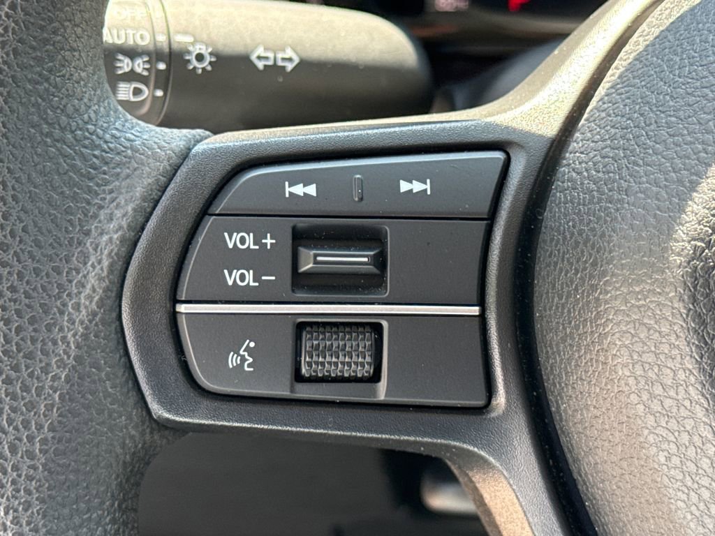 Used 2023 Honda Accord EX image 29