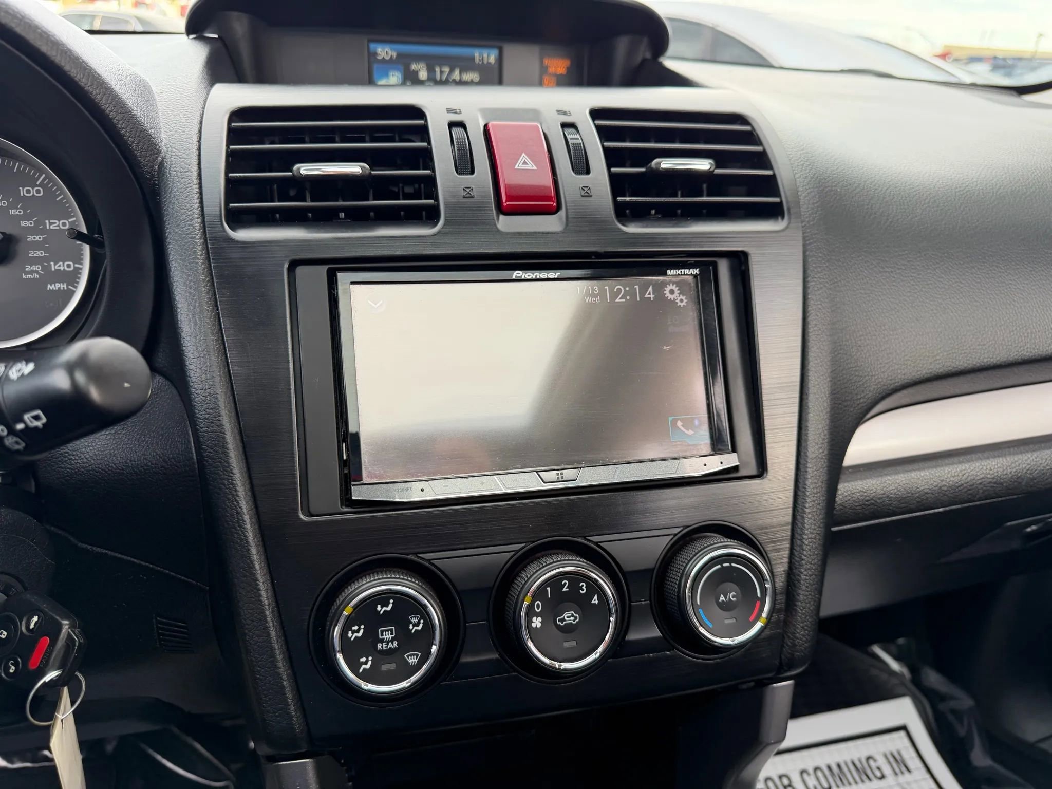 Used 2015 Subaru Forester 2.5i Premium w/ All-Weather Package image 35