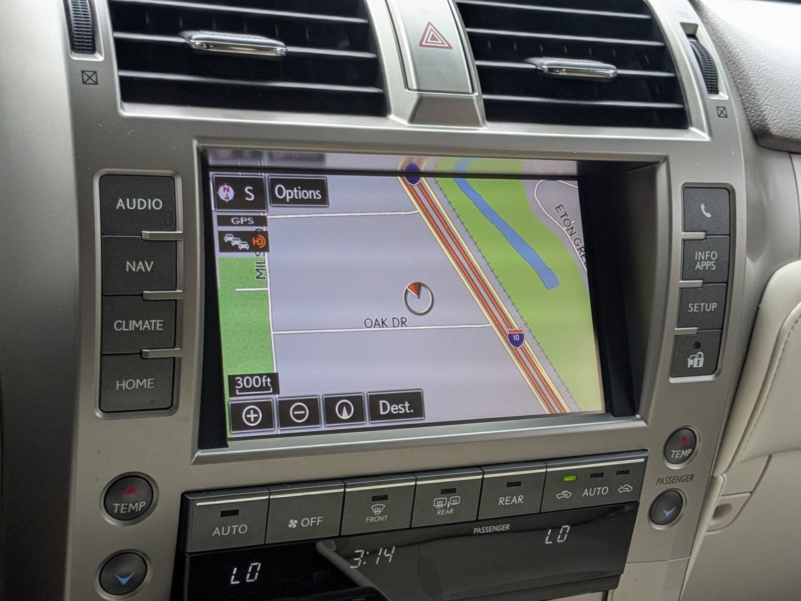 Used 2016 Lexus GX 460 w/ Premium Package AWD/4WD image 12