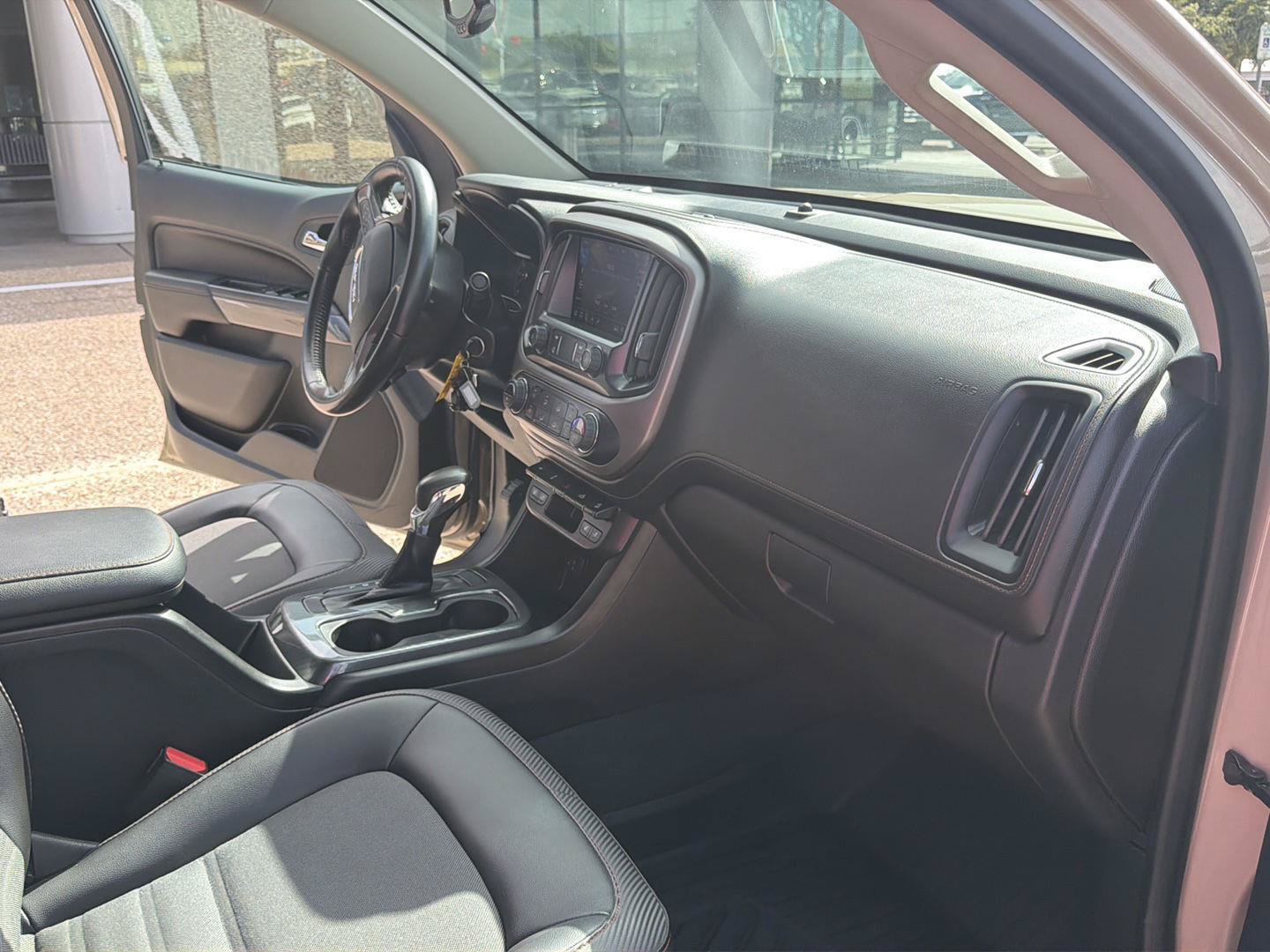Used 2022 GMC Canyon AT4 AWD/4WD image 18