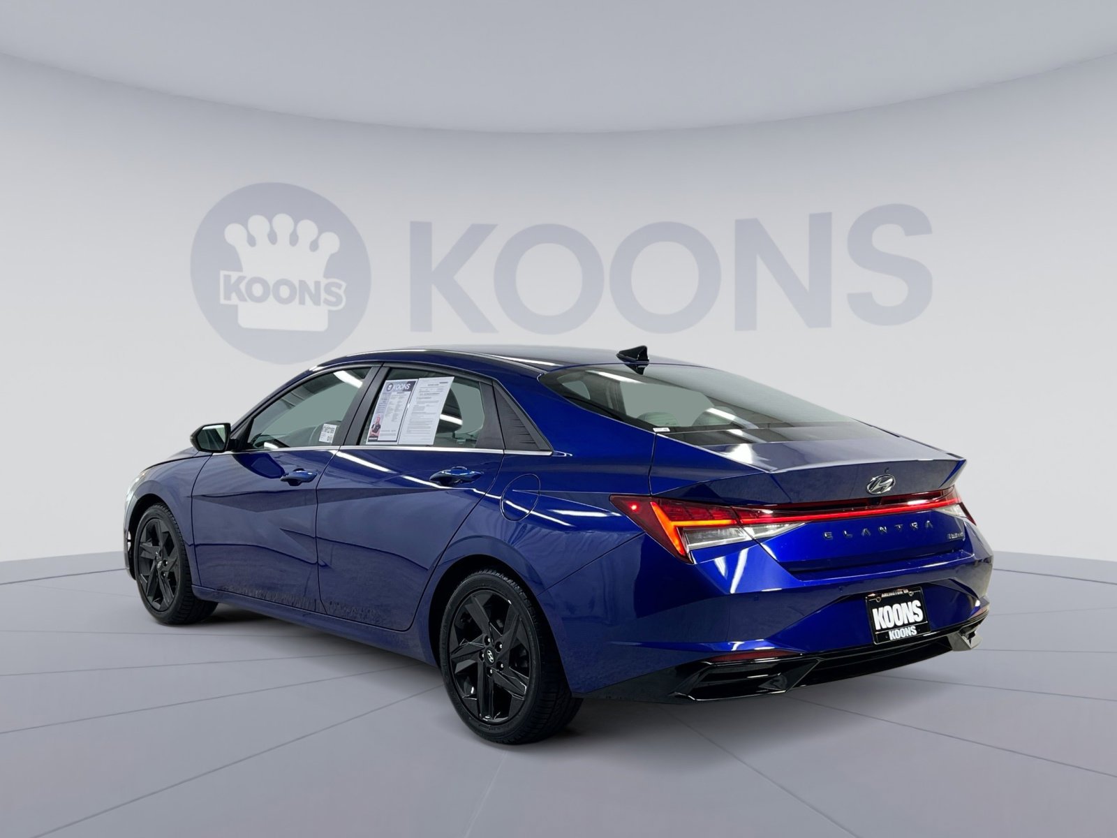 Used 2022 Hyundai Elantra Limited image 10